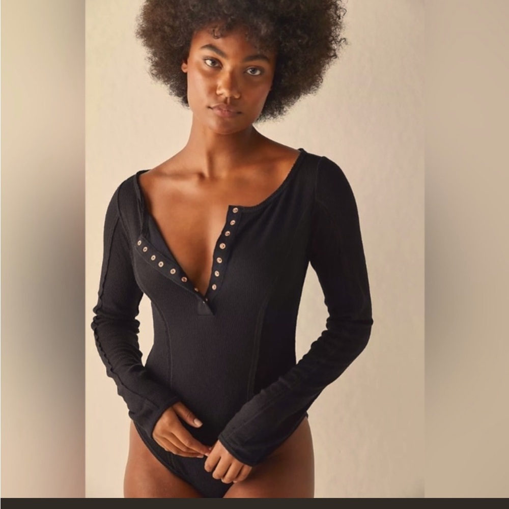 Free People Black Sloane Bodysuit NWT 🖤